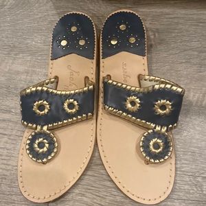Jack rogers navy and gold sandals sz 6